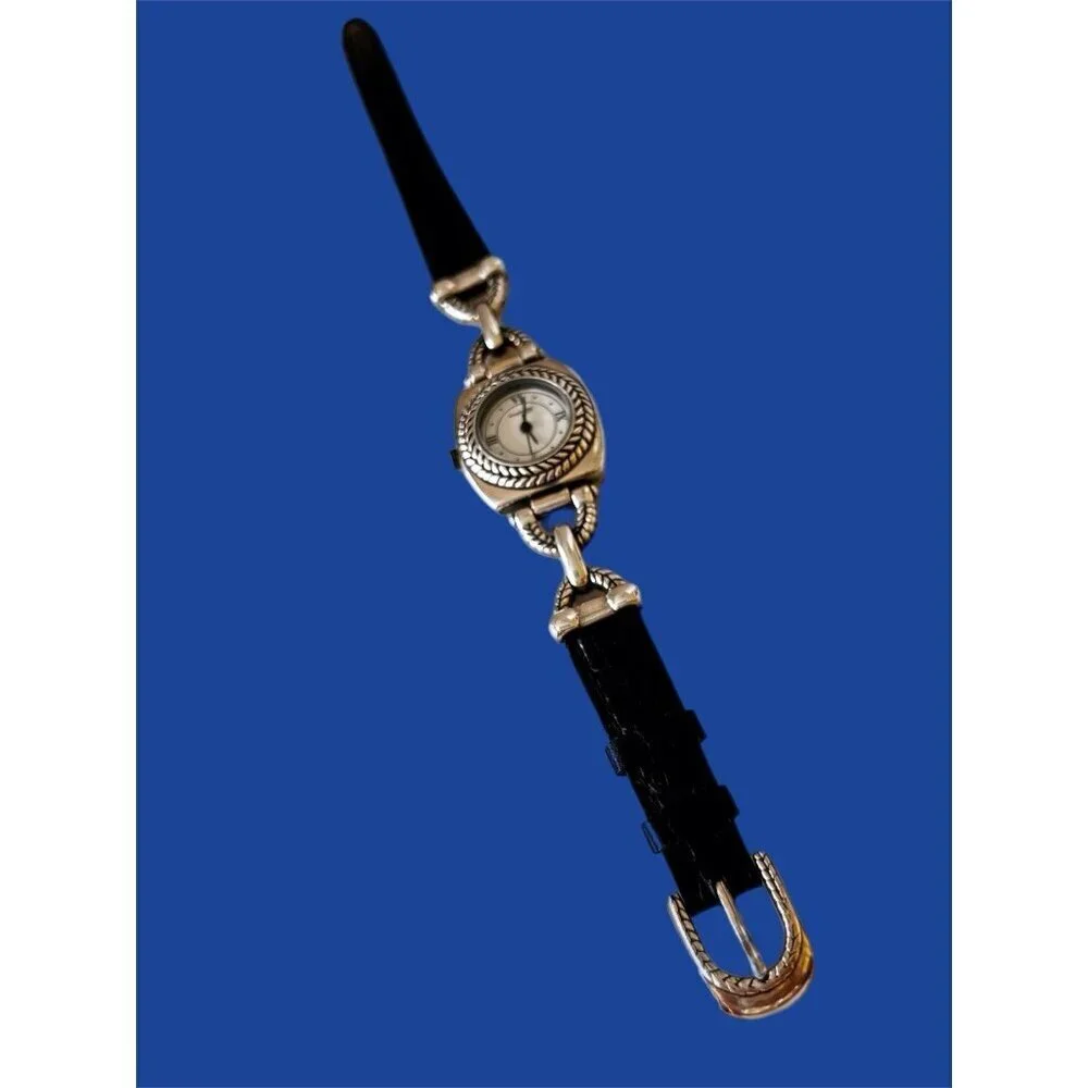 Geneva Watch Round Silver Toned Face Brown Buckle Band Heart Themed New Battery
